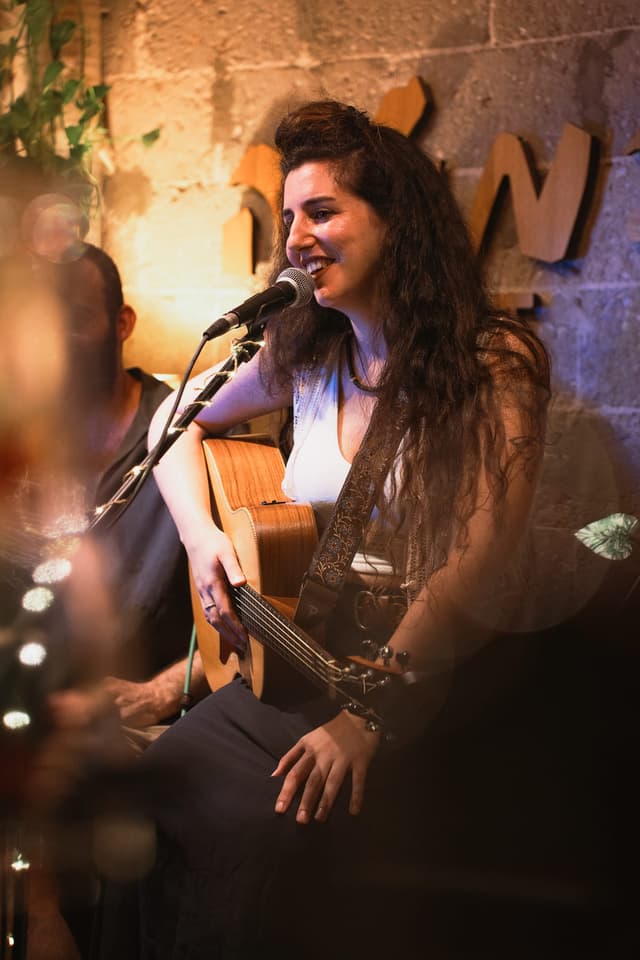 עמיתה ~ עמית אמיתי